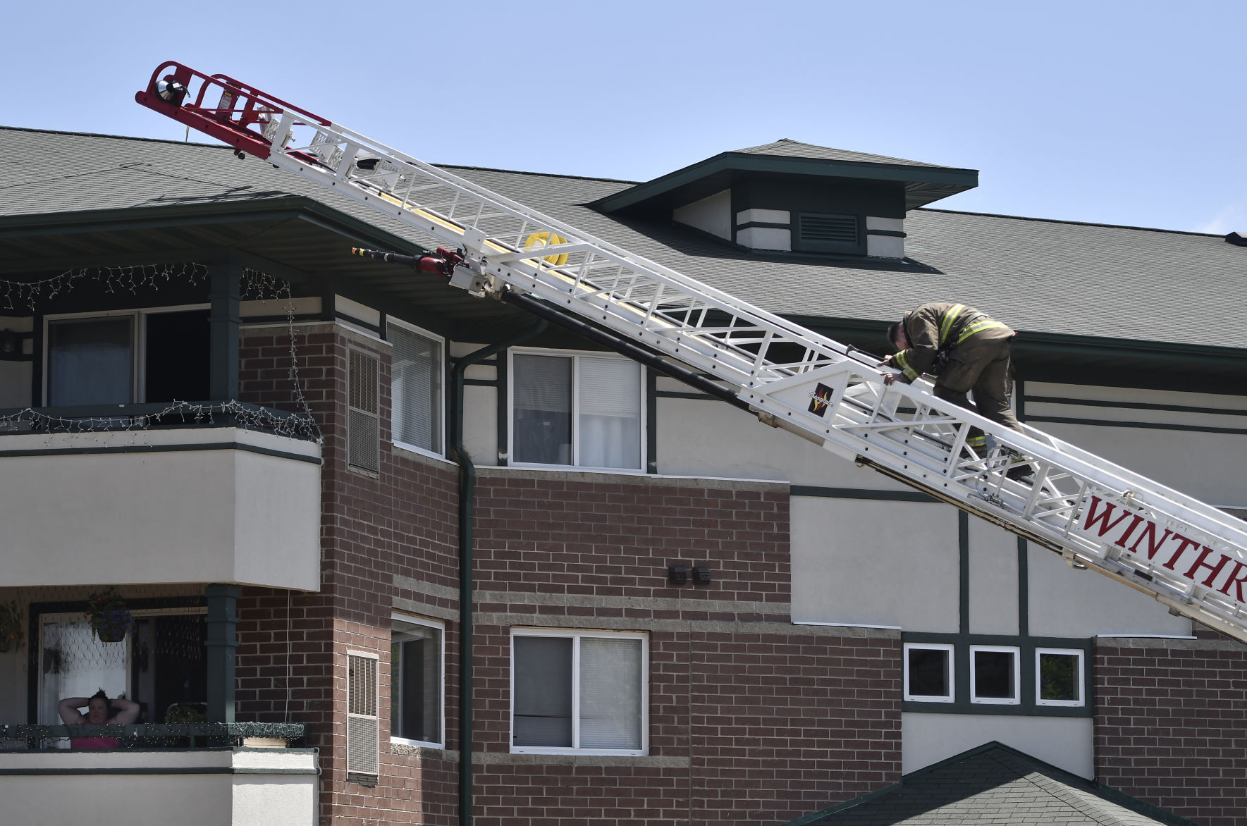 HIDDEN OAK FIRE